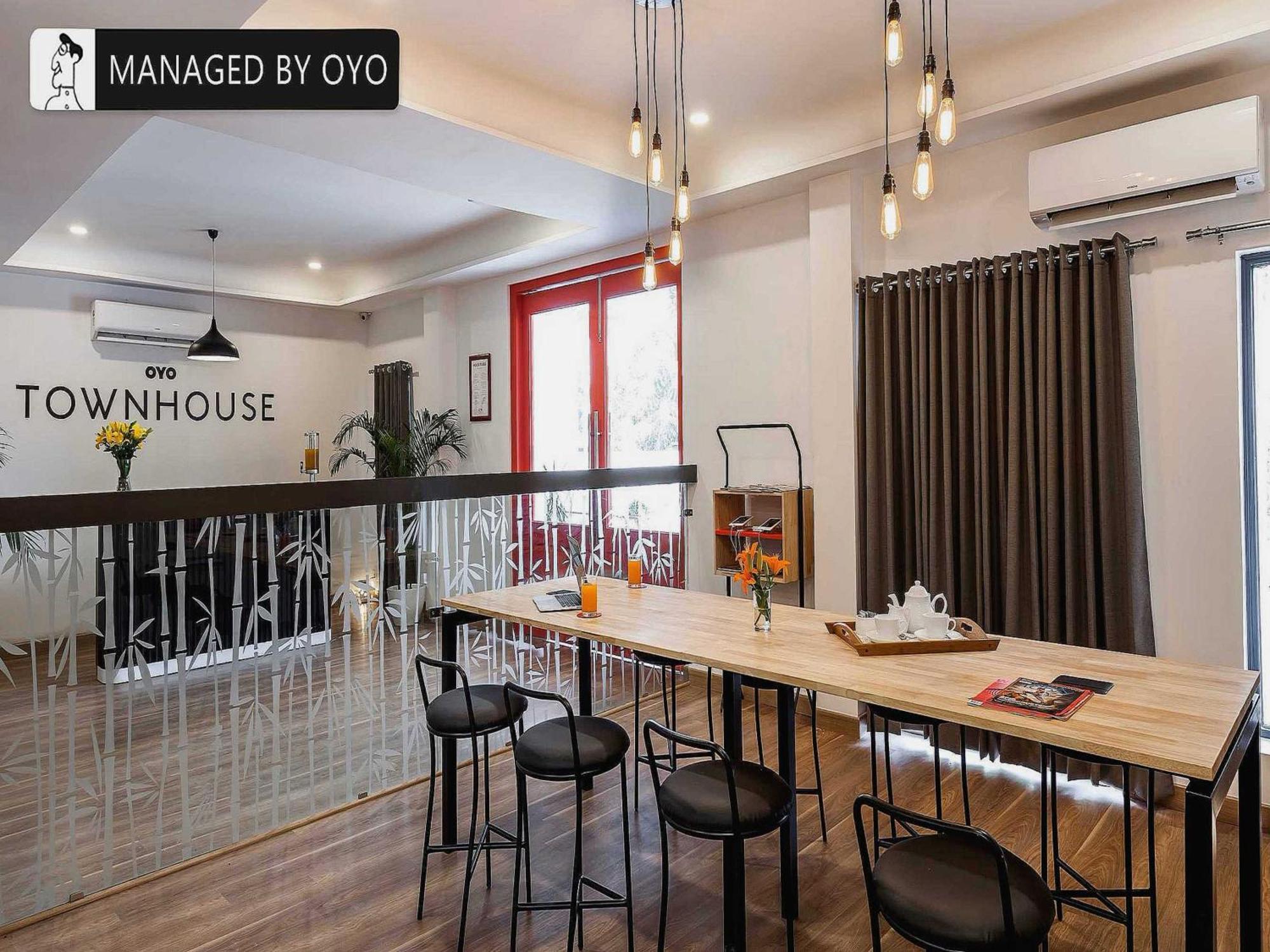 Hotel Gautam Residency Ню Делхи Екстериор снимка