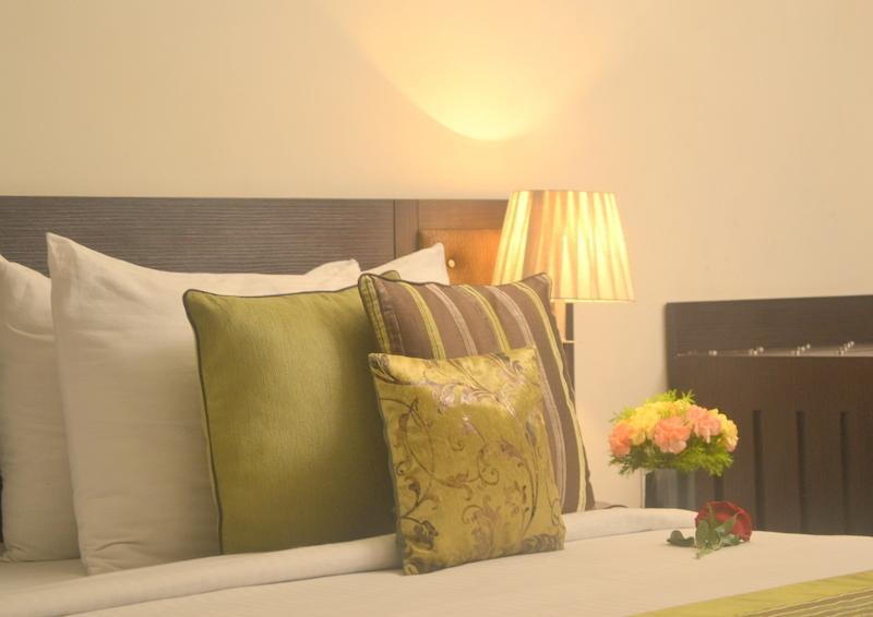 Hotel Gautam Residency Ню Делхи Екстериор снимка